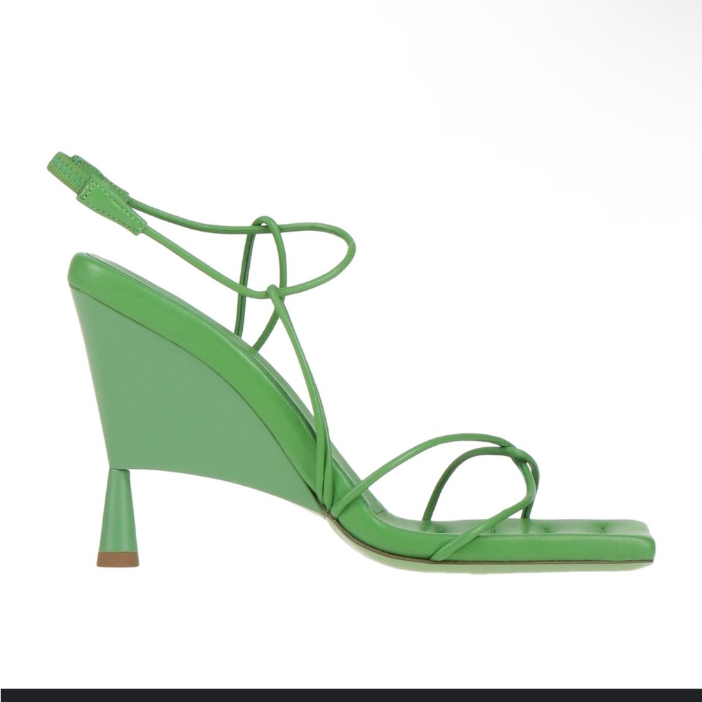GIA/RHW Green Strappy Heels